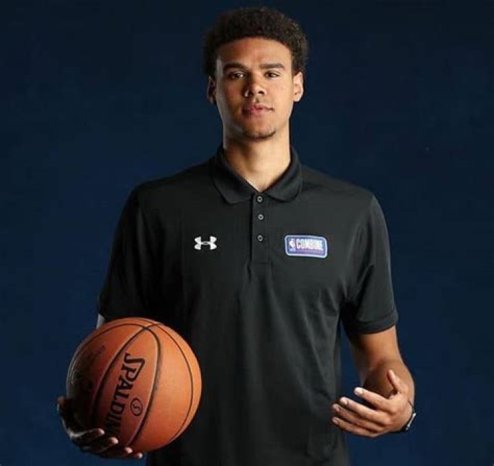 
Cameron Johnson Biography: Is he married? Find out his biography, married,dating, family life, body measurement, career, net worth 