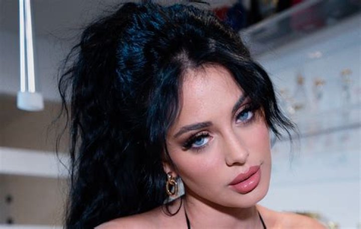 Camilla Poindexter - Age, Family, Bio