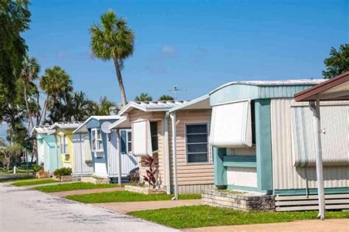 Can a mobile home qualify for Section 8?