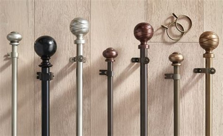 Can you paint curtain rods?