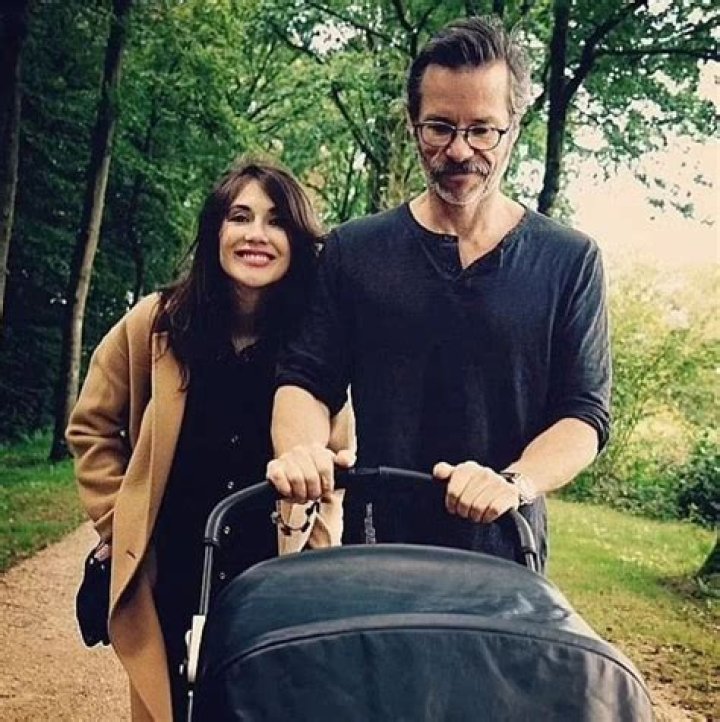 Carice Van Houten & Guy Pearce welcomed baby boy Monte Pearce