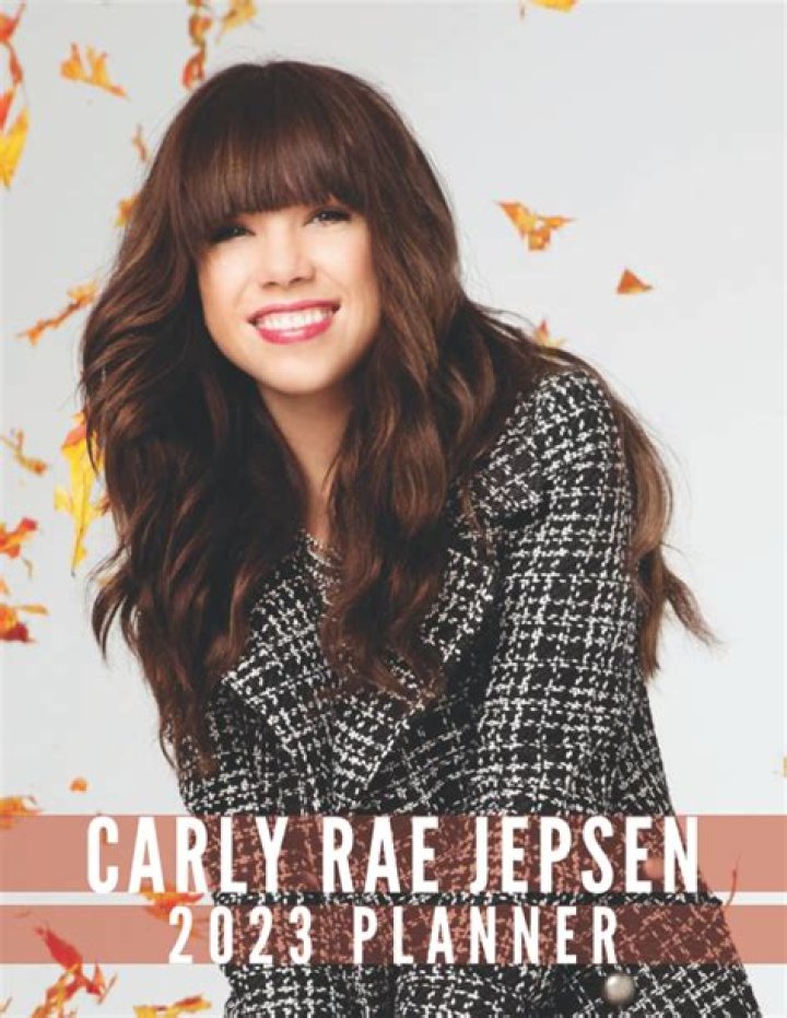 Carly Rae Jepsen - Age, Family, Bio