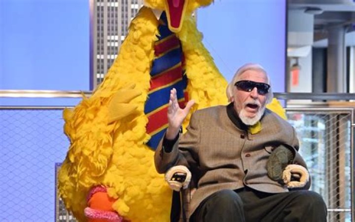 Caroll Spinney Net Worth - Wiki, Age, Weight and Height, Relationships, Family, and More