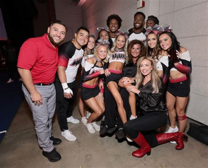 Cassadee Dunlap - Age, Family, Bio