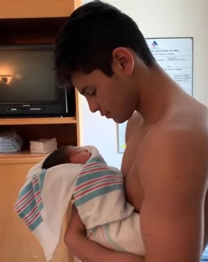 Catherine Gámez - Age, Family, Bio