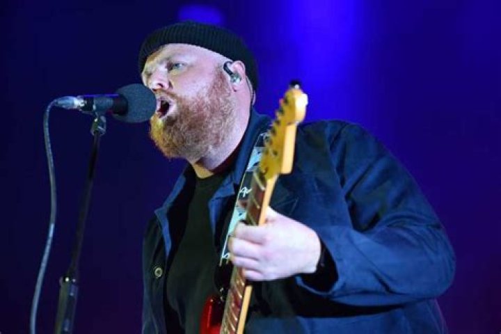 Celebrities named Tom