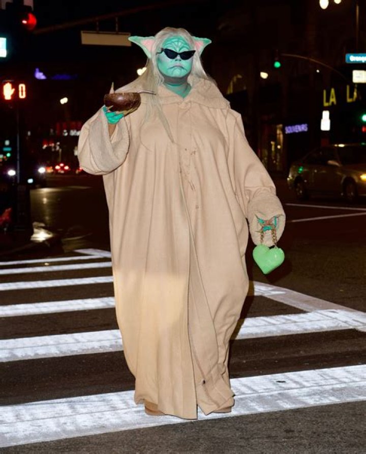 Celebrity Halloween costumes: Lizzo as Baby Yoda & Mindy Kaling as funny women
