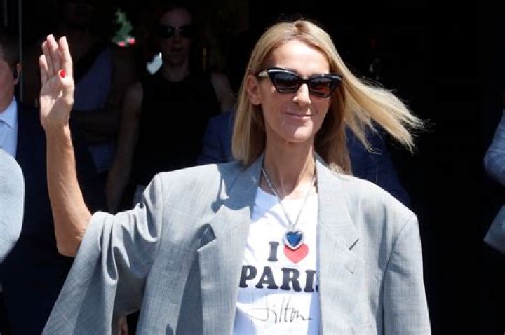 Celine Dion cut her hair into a cute summer bob