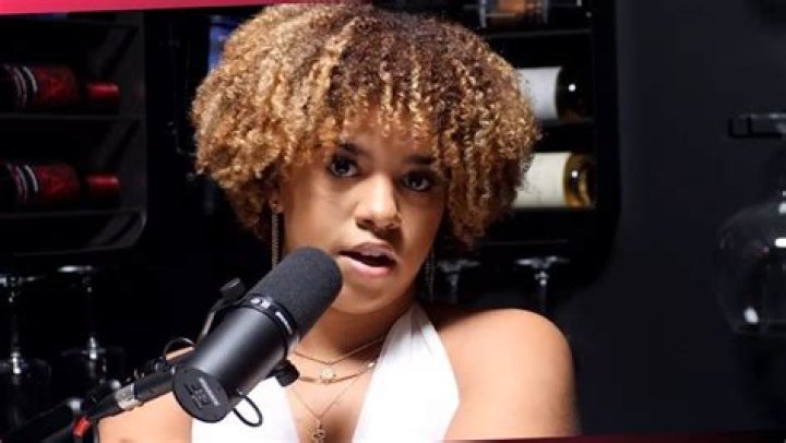 Charles Davis - Age, Family, Bio