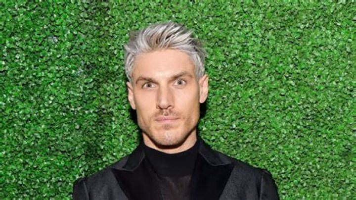 Chris Appleton - Age, Family, Bio