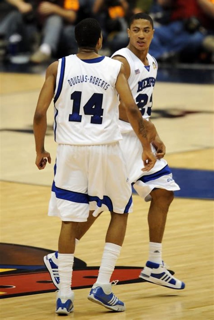 Chris Douglas Roberts Height, Weight, Net Worth, Age, Birthday, Wikipedia, Who, Instagram, Biography