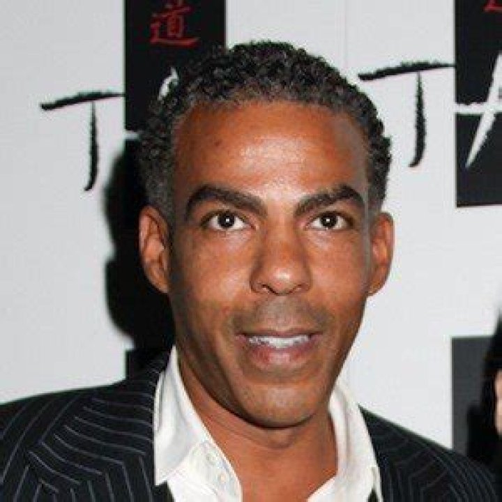 Chris Ivery Bio (Wiki) 