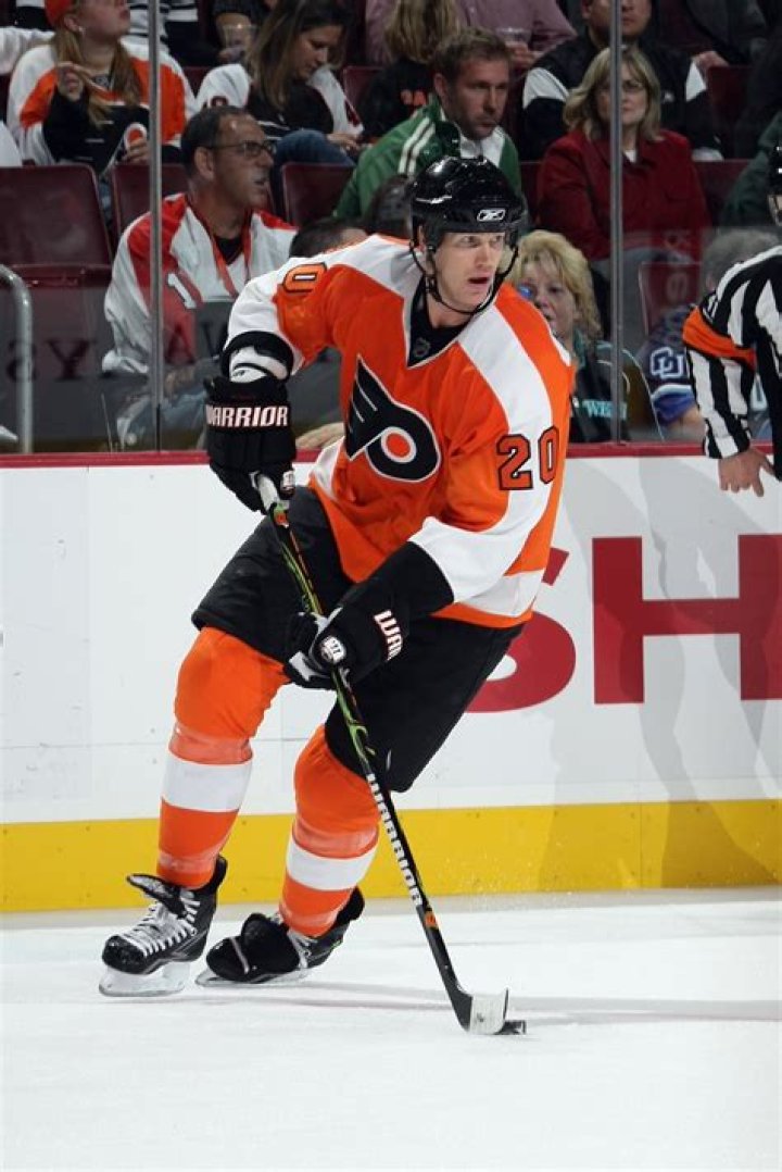 Chris Pronger Net Worth - Wiki, Age, Weight and Height, Relationships, Family, and More