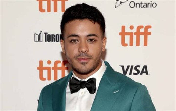 Christian Navarro’s (13 Reasons Why) Wiki – Is He Gay?