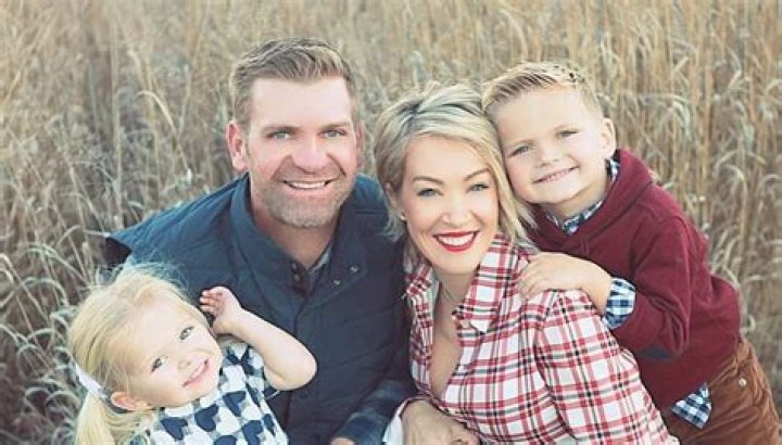 Clint Bowyer - Age, Family, Bio