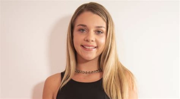 Colleen Cole - Age, Family, Bio