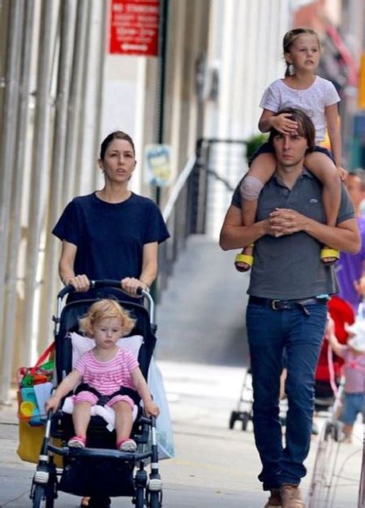 Cosima Mars - Age, Family, Bio