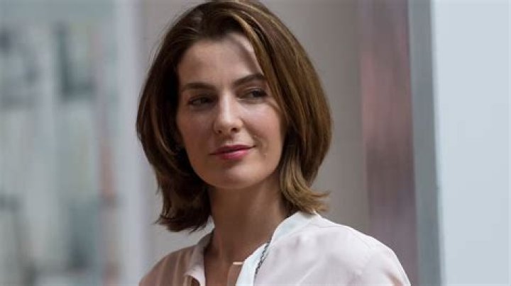 Could the knife pics hurt Vanessa Minnillo’s career?