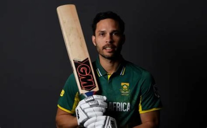 
Cricketer Farhaan Behardien Religion: Does He Follow Muslim Faith? Family Ethnciity And Origin 