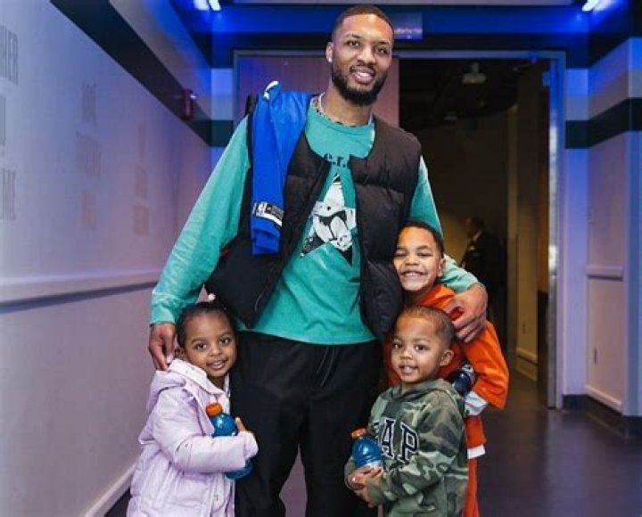 Damian Lillard Family: Wife, Children, Siblings, Parents