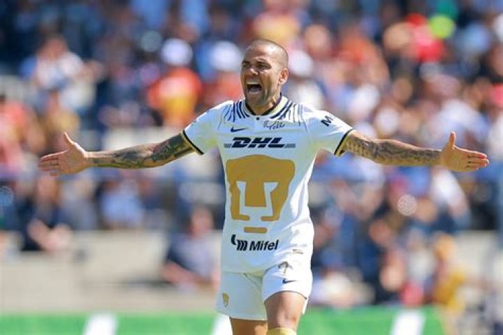 Dani Alves Net Worth - Wiki, Age, Weight and Height, Relationships, Family, and More