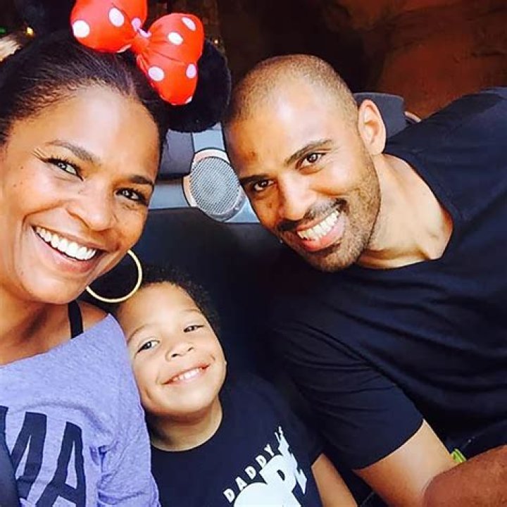 Daughter of Nia Guzman – Married Biography