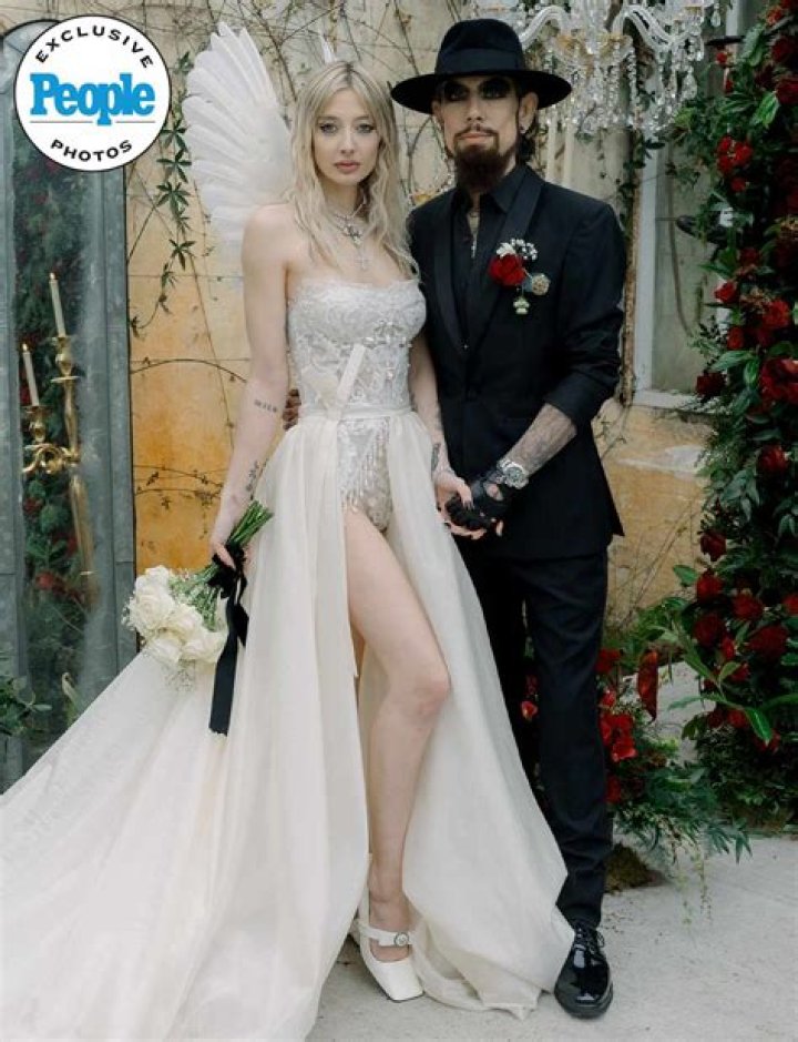 Dave Navarro confirms that his marriage is on the rocks