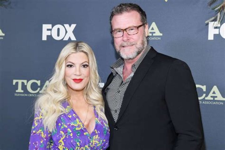 
Dean McDermott Shares Tori Spelling’s Photo with the Caption ‘Hot Wife Alert’: ‘Holy Smoke Show’ 