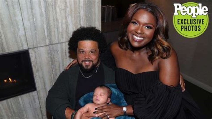 Deborah Joy Winans - Age, Family, Bio