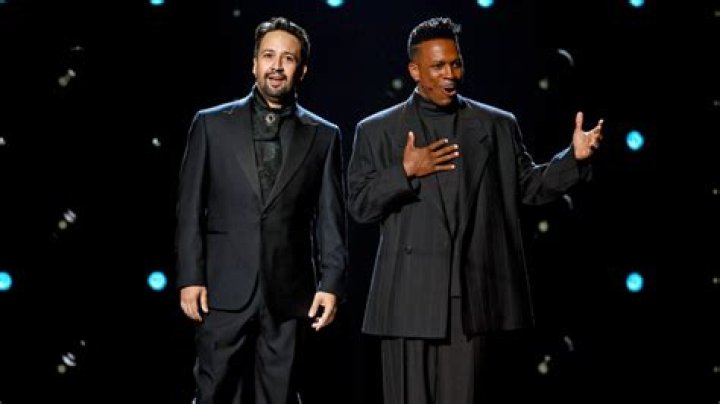 Debra Messing in black Sobaski at the Tonys: lovely or uncomfortable & tweaked?