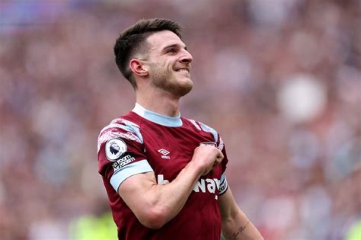 Declan Rice Net Worth - Wiki, Age, Weight and Height, Relationships, Family, and More