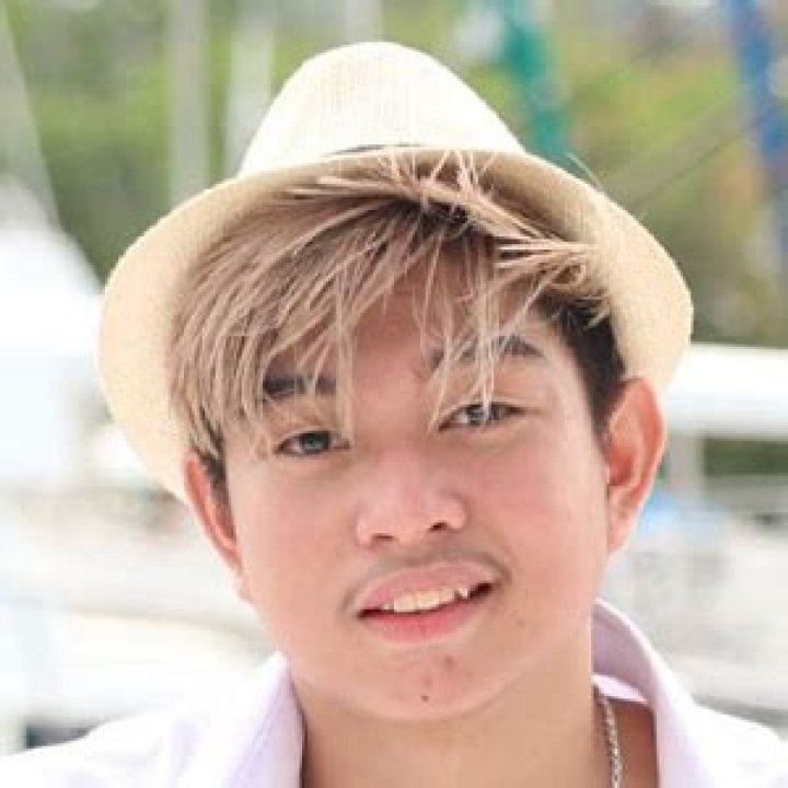 Delacruz - Age, Family, Bio