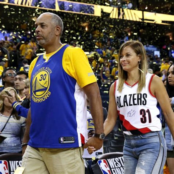 Dell Curry’s wife Sonya Curry is cheating on him with Steve Johnson after divorce filing!