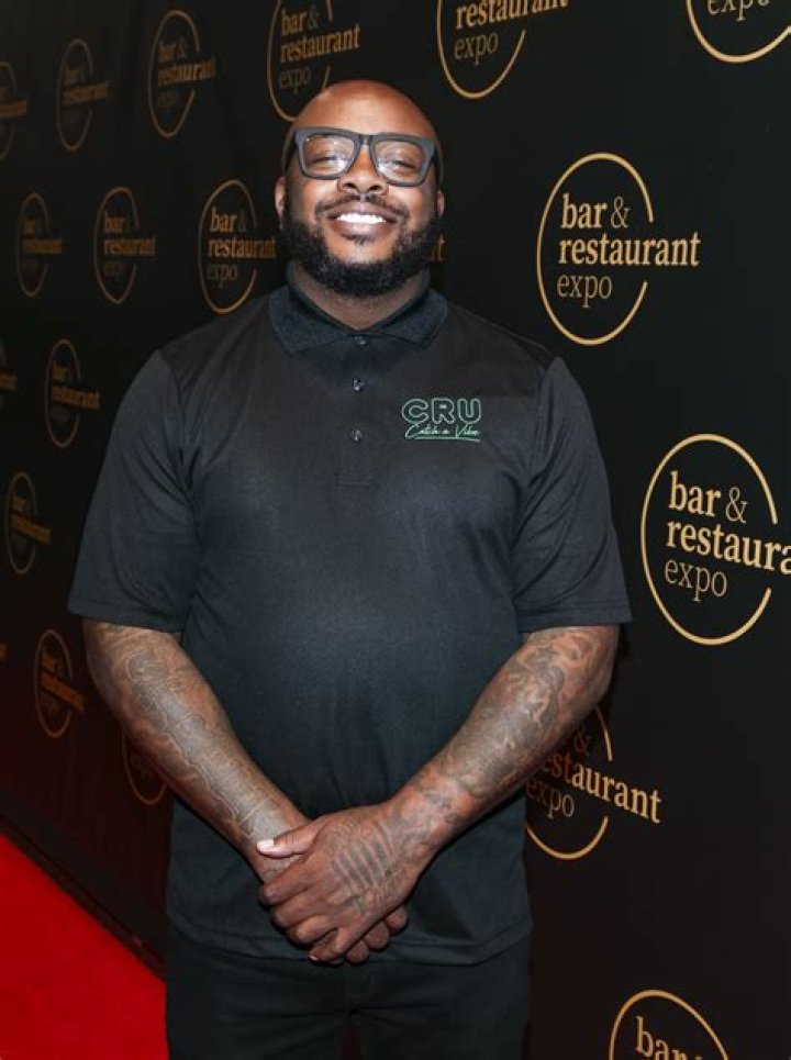 Dennis McKinley Net Worth - Wiki, Age, Weight and Height, Relationships, Family, and More