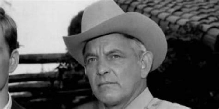 Denver Pyle - Trivia, Family, Bio