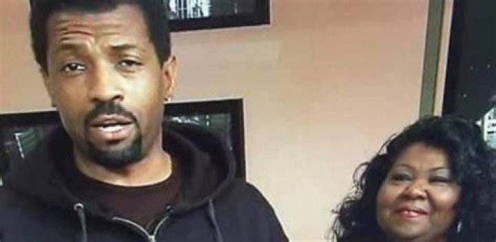 Deon Cole Parents: Mother Charleen Cole And Father