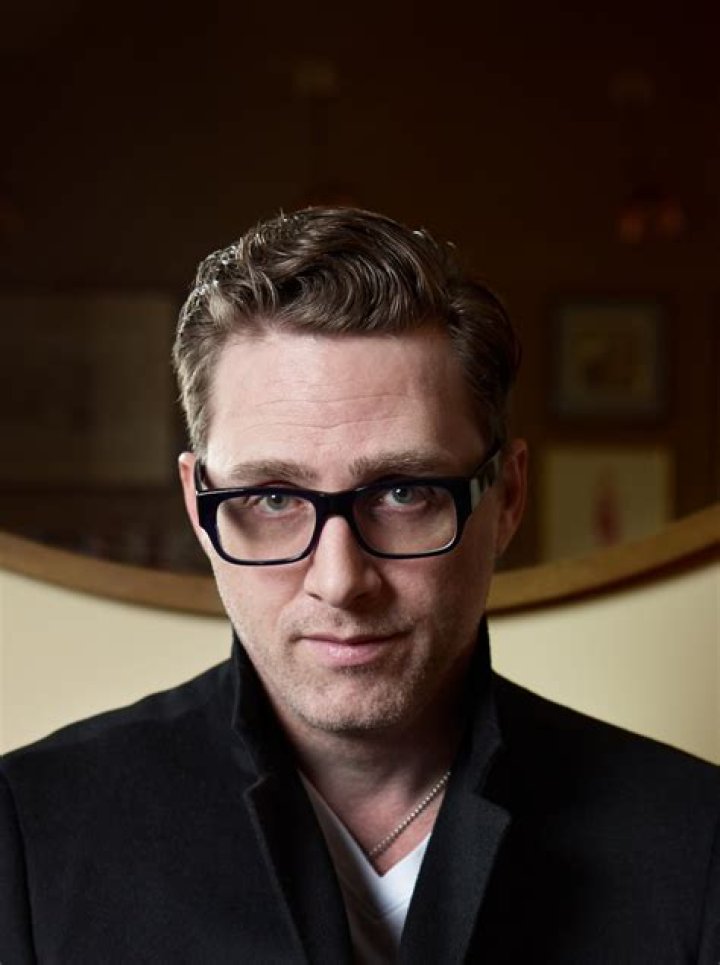 Devlin Elliott Bio (Wiki) 