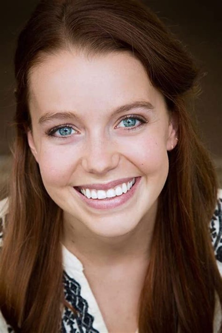 Devon Hales - Age, Family, Bio