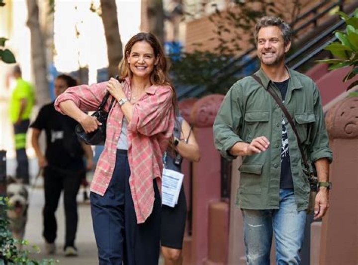 Did Katie Holmes really divorce Tom as a scheme to get her career back?