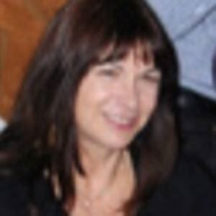 Dinah Manoff - Age, Family, Bio