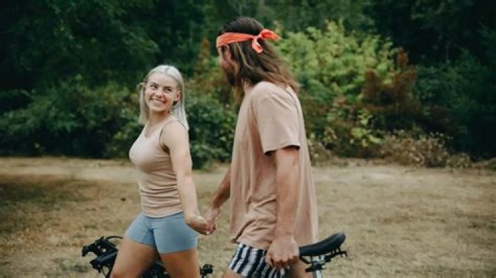 Does ‘One Tree Hill’ star Kelsey Chow Have A Boyfriend? Know about her love life!!!