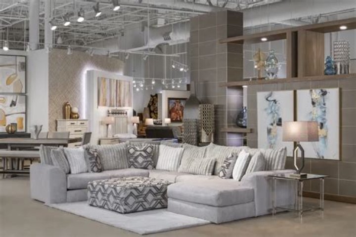 Does Rooms to Go deliver?