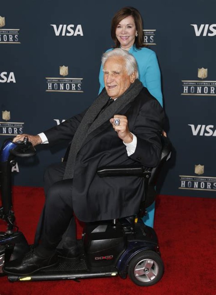 Don Shula Net Worth - Wiki, Age, Weight and Height, Relationships, Family, and More