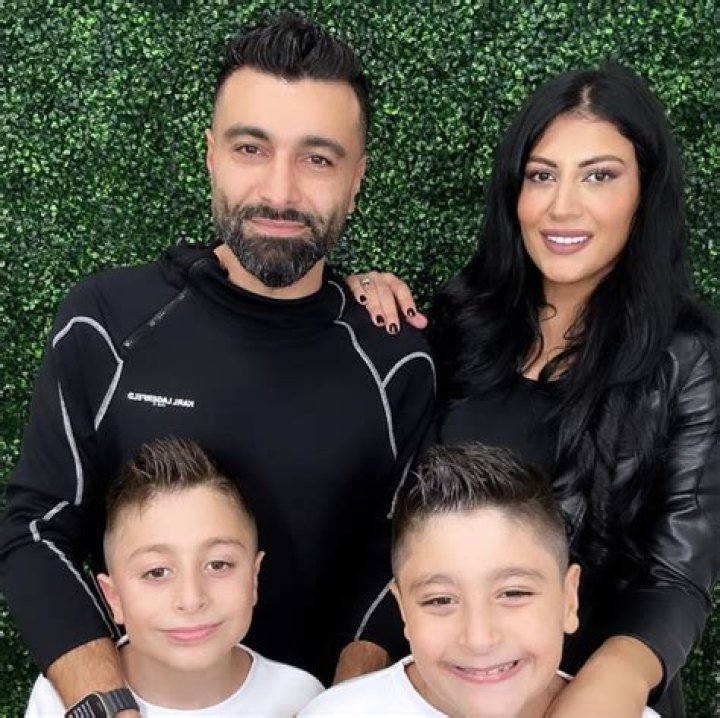 Donna Berkachi - Age, Family, Bio