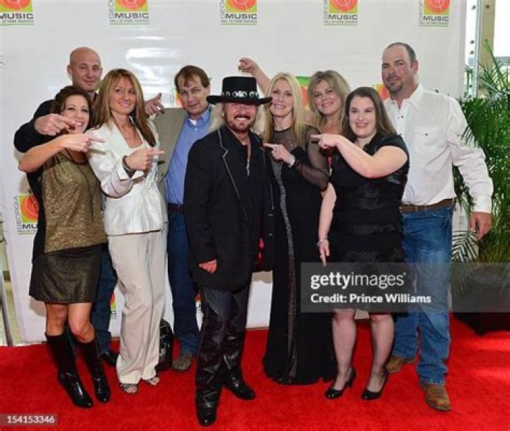 Donnie Van Zant - Age, Family, Bio