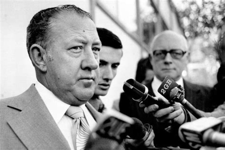 Doug Knight: The Alleged Fixer Behind The Luna Park Fire Died in 2008