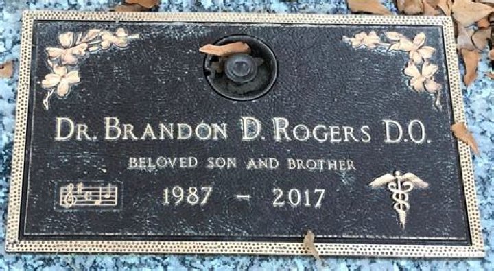 Dr. Brandon Rogers-life cut short, his career, and Boyz II Men’s tribute to him! Learn about this budding singer here!