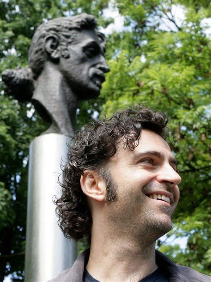 Dweezil Zappa Net Worth - Wiki, Age, Weight and Height, Relationships, Family, and More