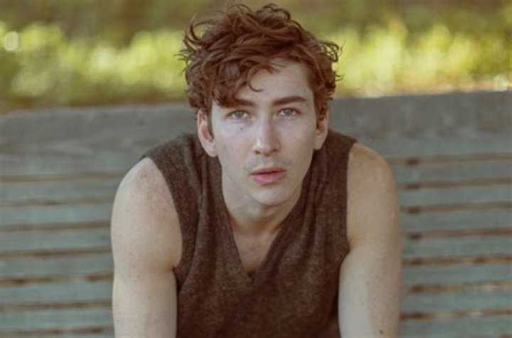 Dylan Arnold Wiki, Age, Net Worth, Girlfriend, Family, Biography & More