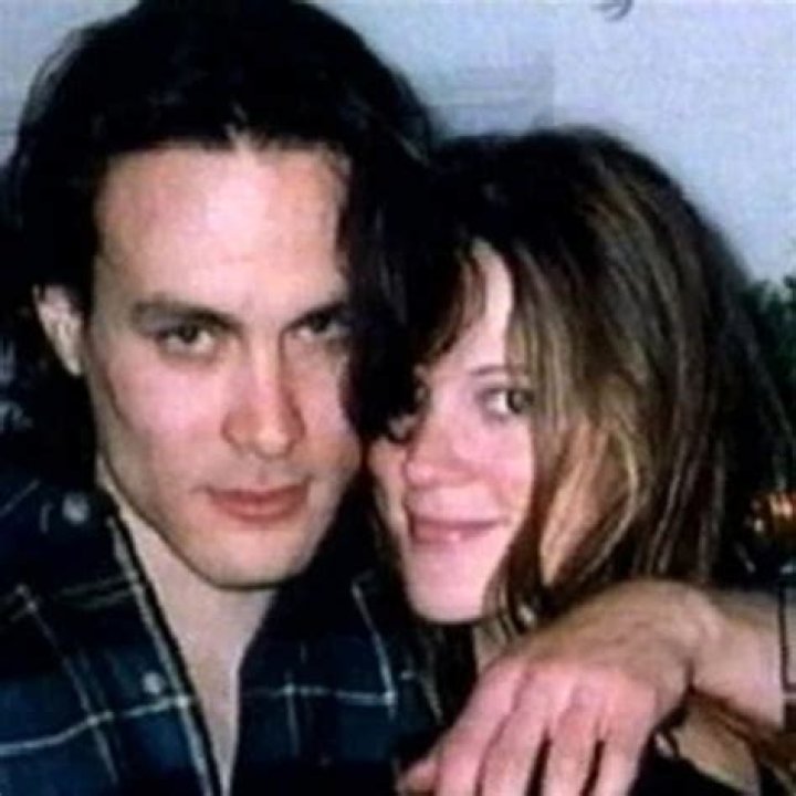 Eliza Hutton - Age, Family, Bio